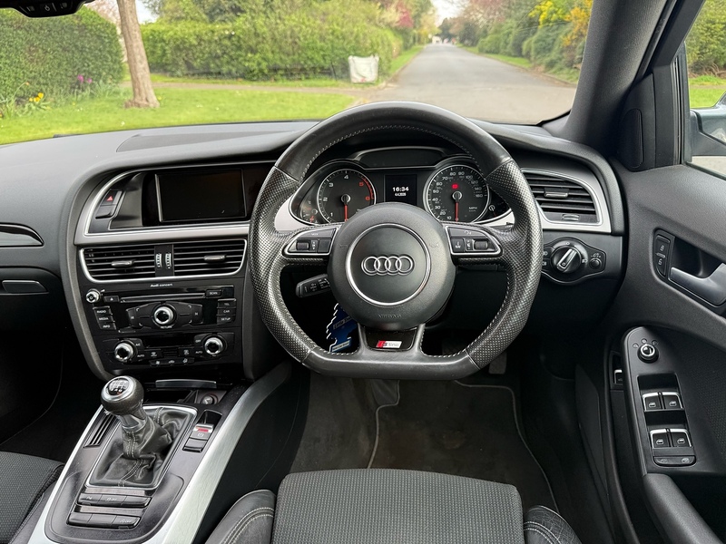 Audi 2.0 TDI S line Saloon 4dr Diesel Manual Euro 5 (s/s) (177 ps)