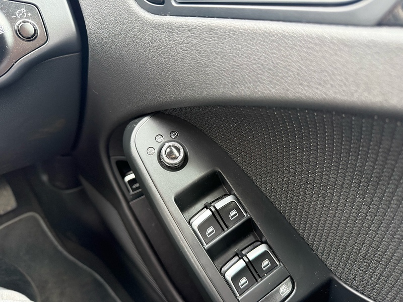 Audi 2.0 TDI S line Saloon 4dr Diesel Manual Euro 5 (s/s) (177 ps)