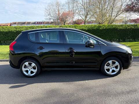 1.6 VTi Sport SUV 5dr Petrol Manual Euro 5 (120 ps)