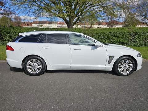 2.2d Luxury Sportbrake 5dr Diesel Auto Euro 5 (s/s) (200 ps)