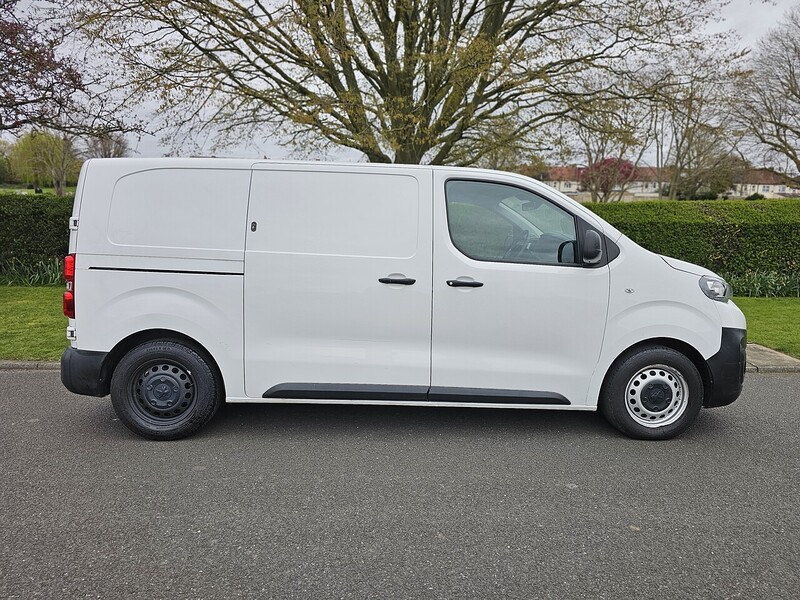 Peugeot BlueHDi 1000 Professional Panel Van 1.5 Manual Diesel