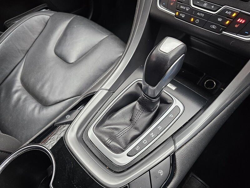 Ford TDCi Titanium Estate 2.0 Automatic Diesel