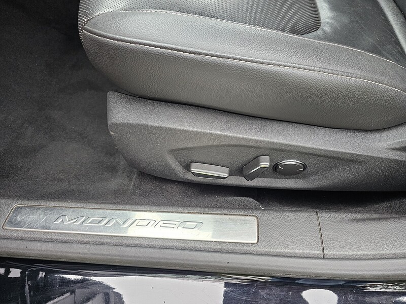 Ford TDCi Titanium Estate 2.0 Automatic Diesel