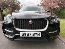 Jaguar F-PACE D180 R-Sport 