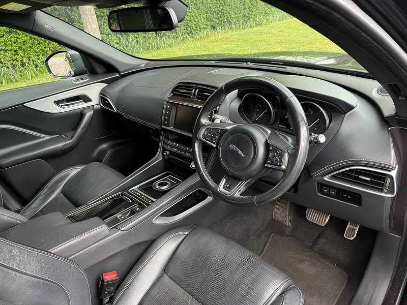 Jaguar D180 R-Sport SUV 2.0 Automatic Diesel