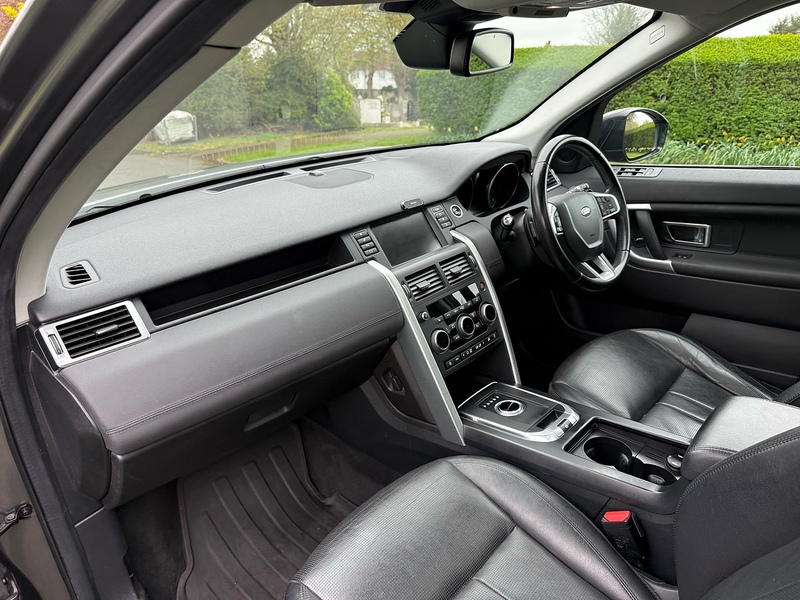 Land Rover TD4 HSE SUV 2.0 Automatic Diesel