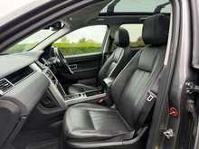 Land Rover Discovery Sport TD4 HSE 