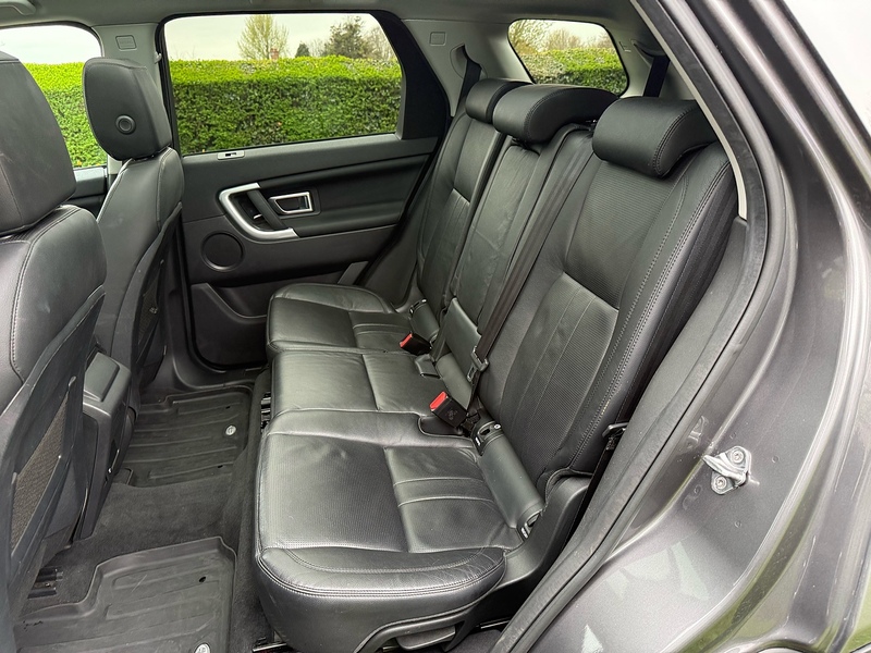 Land Rover TD4 HSE SUV 2.0 Automatic Diesel