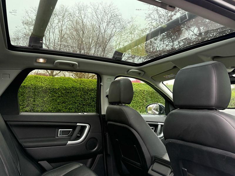 Land Rover TD4 HSE SUV 2.0 Automatic Diesel