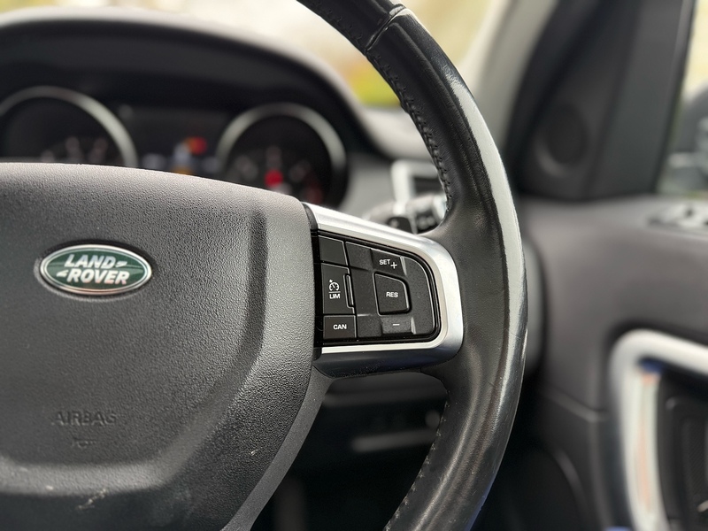 Land Rover TD4 HSE SUV 2.0 Automatic Diesel