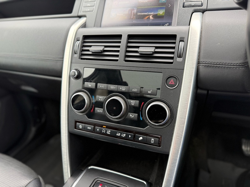 Land Rover TD4 HSE SUV 2.0 Automatic Diesel