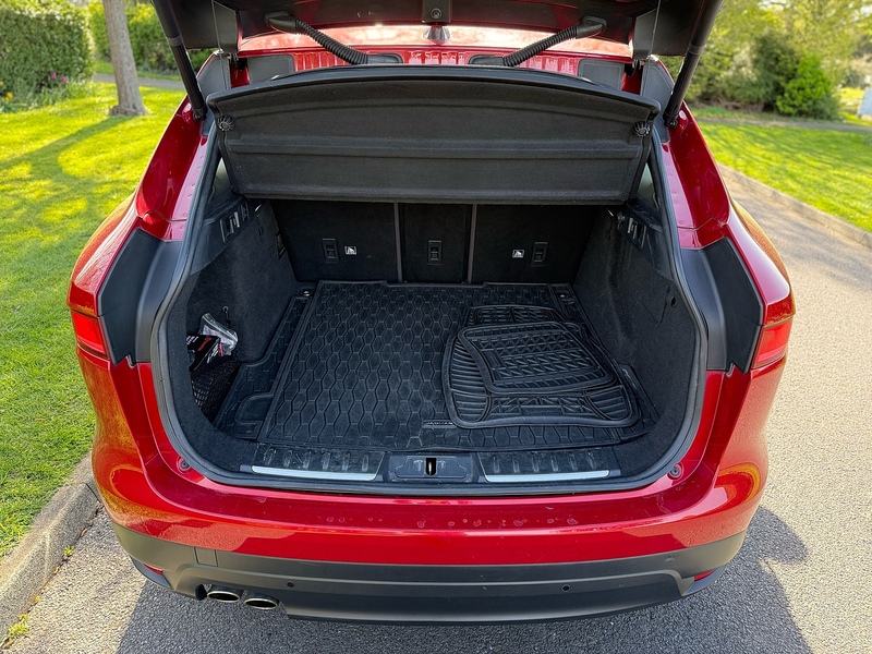 Jaguar D180 R-Sport SUV 2.0 Automatic Diesel