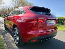Jaguar F-PACE D180 R-Sport 