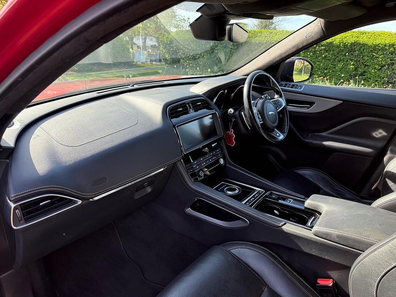 Jaguar D180 R-Sport SUV 2.0 Automatic Diesel