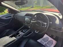 Jaguar F-PACE D180 R-Sport 