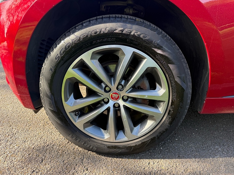 Jaguar D180 R-Sport SUV 2.0 Automatic Diesel