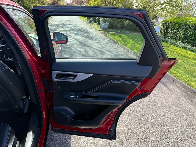 Jaguar D180 R-Sport SUV 2.0 Automatic Diesel