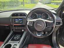 Jaguar F-PACE D180 R-Sport 