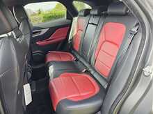 Jaguar F-PACE D180 R-Sport 