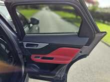 Jaguar F-PACE D180 R-Sport 