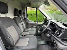 Ford E-Transit 350 Leader 