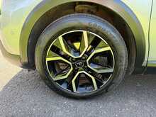 Citroen e-C4 Shine Plus 