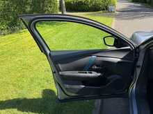 Citroen e-C4 Shine Plus 