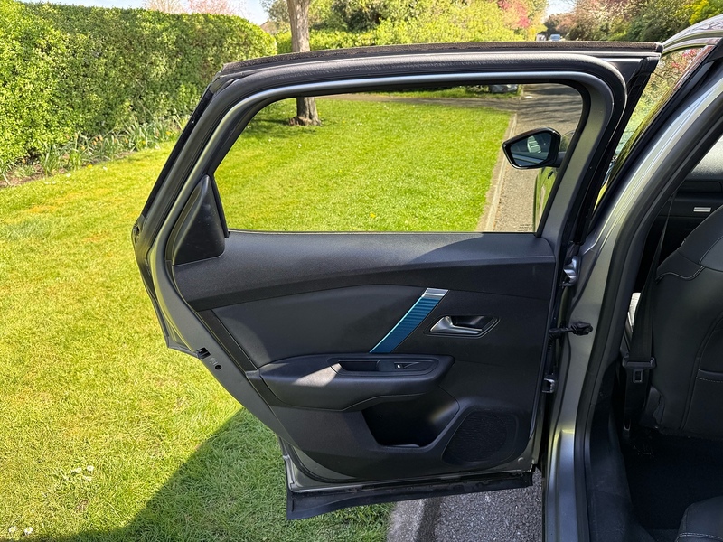 Citroen Shine Plus Hatchback 0.0 Automatic Electric