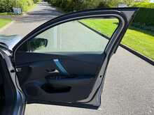 Citroen e-C4 Shine Plus 