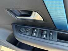 Citroen e-C4 Shine Plus 