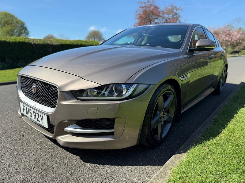 Jaguar d R-Sport Saloon 2.0 Manual Diesel