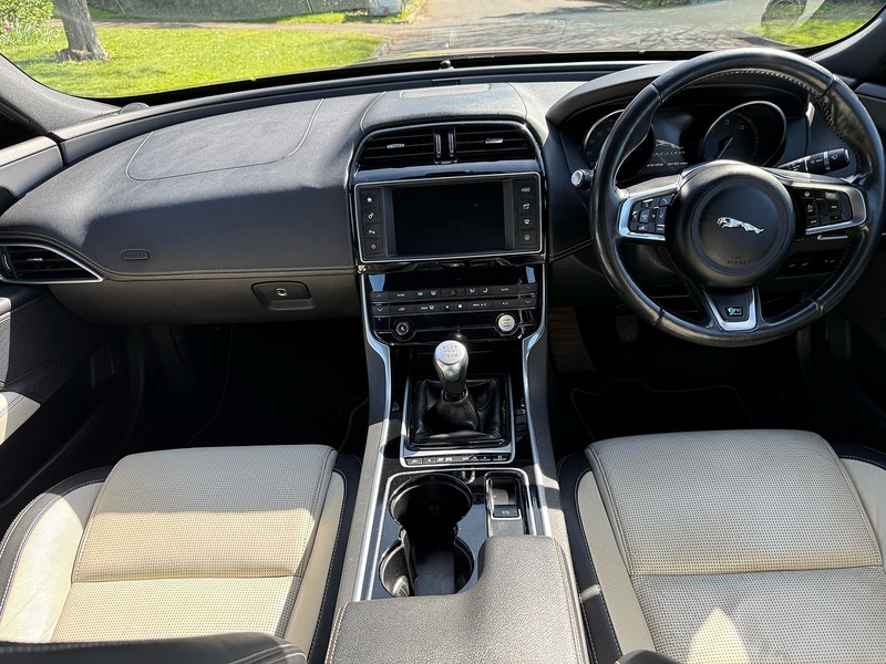 Jaguar d R-Sport Saloon 2.0 Manual Diesel