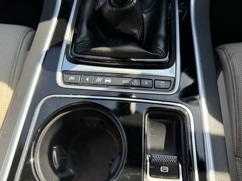 Jaguar d R-Sport Saloon 2.0 Manual Diesel
