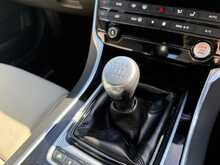 Jaguar XE d R-Sport 