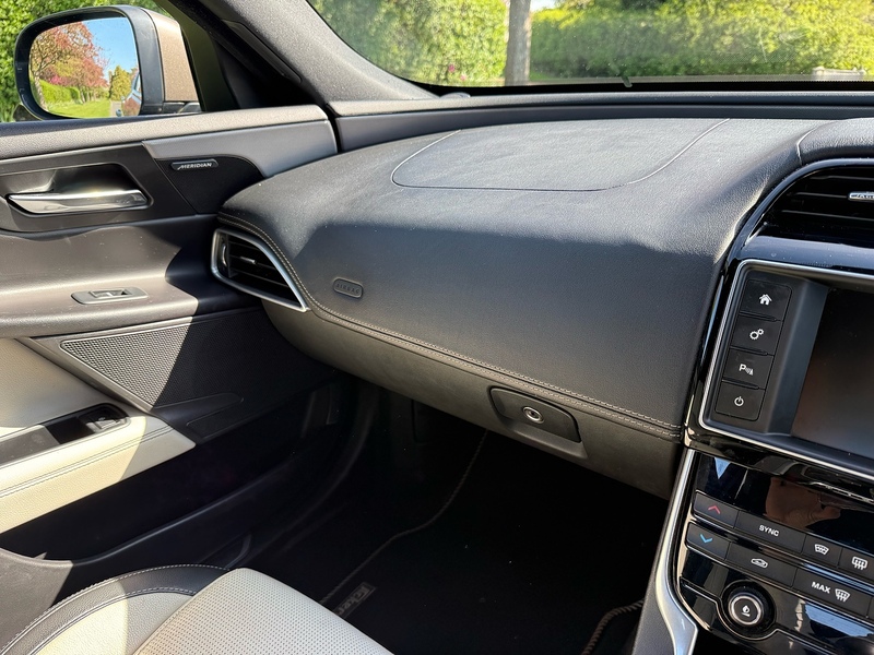 Jaguar d R-Sport Saloon 2.0 Manual Diesel