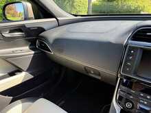 Jaguar XE d R-Sport 