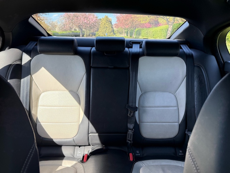 Jaguar d R-Sport Saloon 2.0 Manual Diesel
