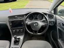 Volkswagen Golf TSI EVO SE Nav 