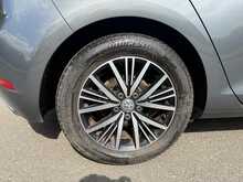 Volkswagen Golf TSI EVO SE Nav 