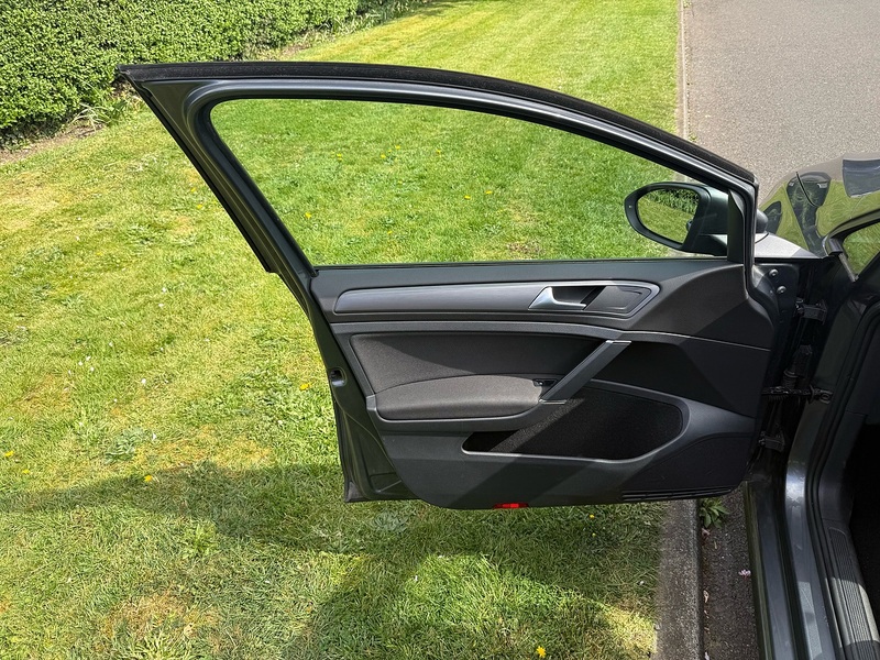 Volkswagen TSI EVO SE Nav Hatchback 1.5 Manual Petrol