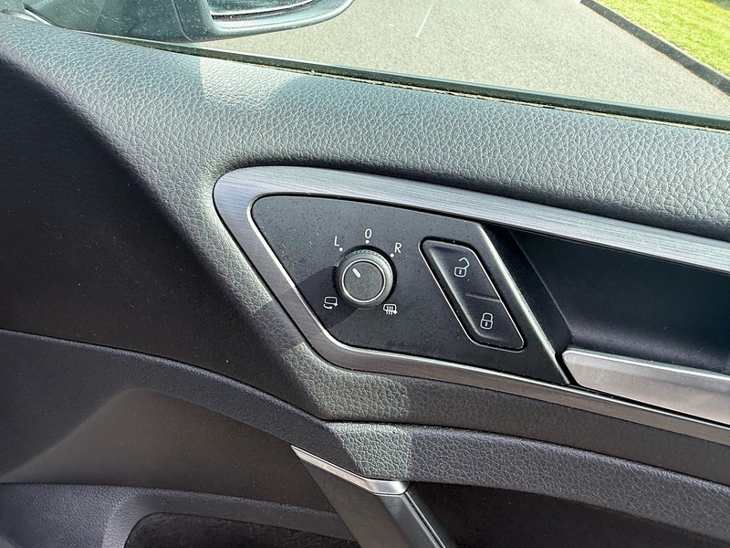 Volkswagen TSI EVO SE Nav Hatchback 1.5 Manual Petrol