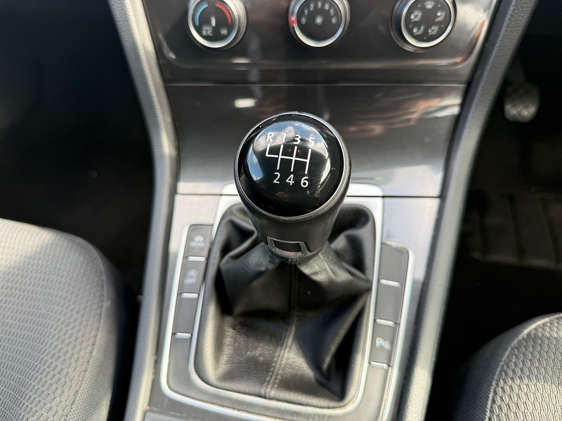 Volkswagen TSI EVO SE Nav Hatchback 1.5 Manual Petrol