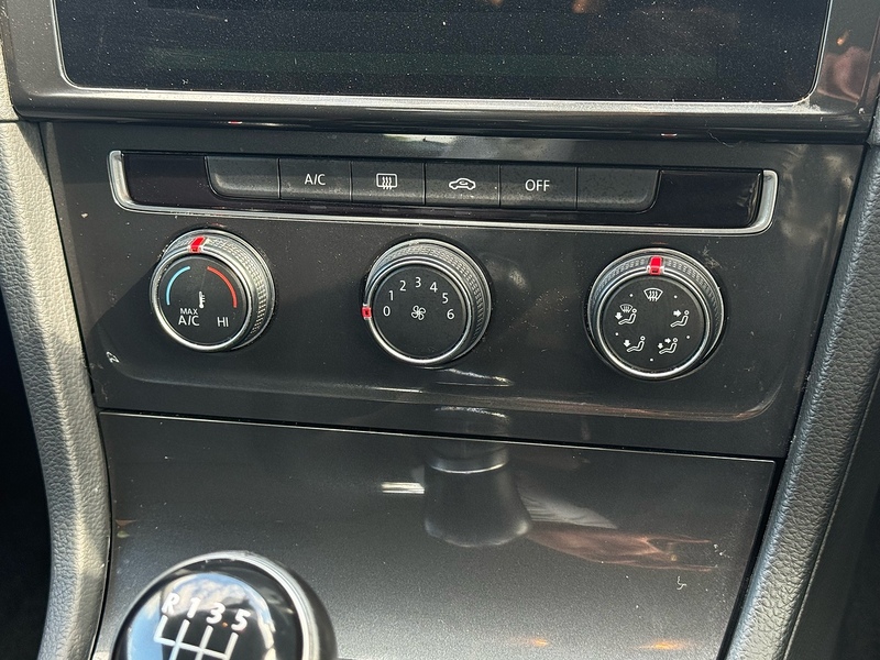 Volkswagen TSI EVO SE Nav Hatchback 1.5 Manual Petrol