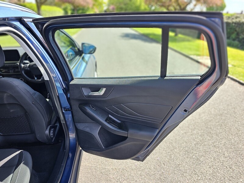 Ford EcoBlue Titanium Estate 2.0 Automatic Diesel