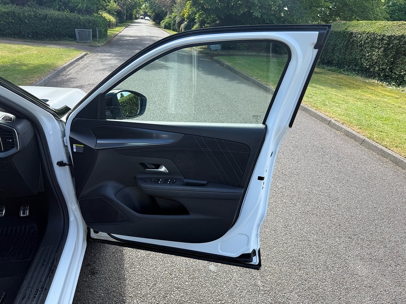 Vauxhall Ultimate Edition SUV 0.0 Automatic Electric