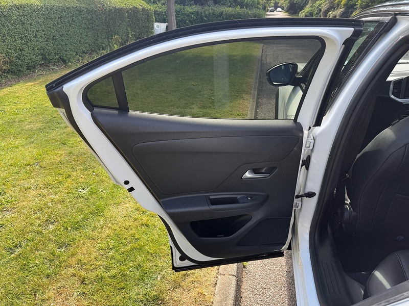 Vauxhall Ultimate Edition SUV 0.0 Automatic Electric