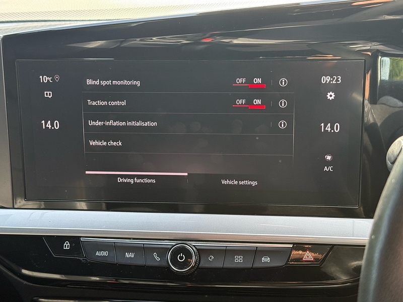 Vauxhall Ultimate Edition SUV 0.0 Automatic Electric