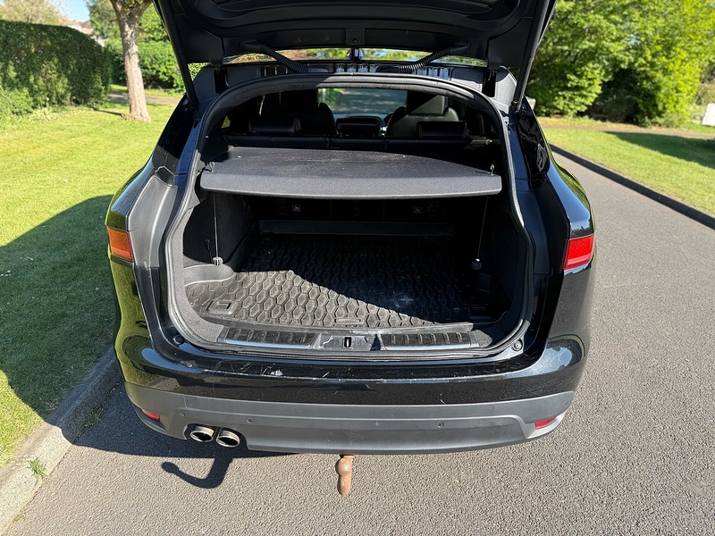Jaguar D180 R-Sport SUV 2.0 Automatic Diesel