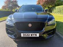 Jaguar F-PACE D180 R-Sport 