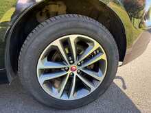 Jaguar F-PACE D180 R-Sport 